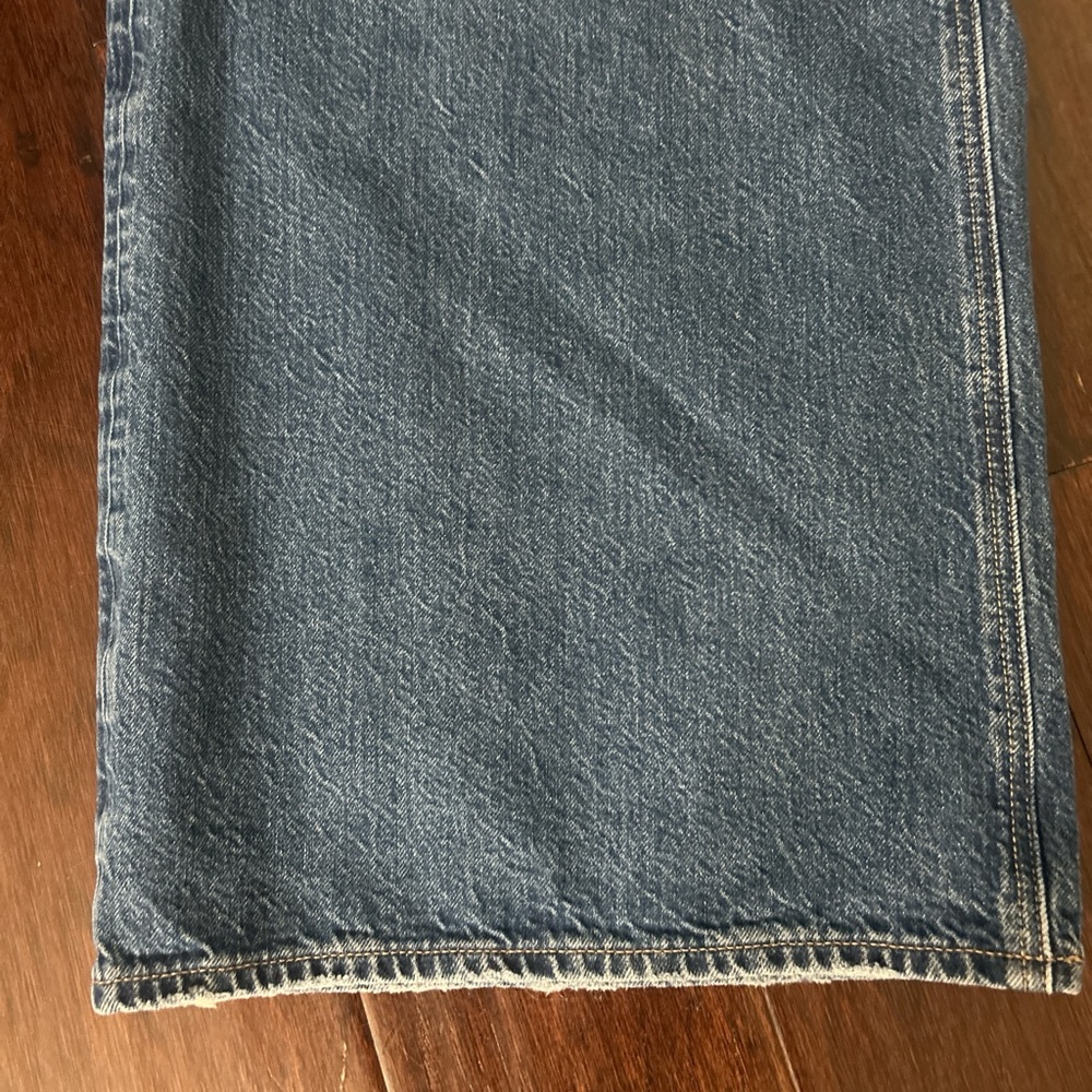 American Eagle Women’s Wide Leg Jeans - Medium Blue Wash - Picture 3 of 4